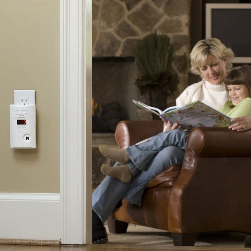 Kidde Carbon Monoxide Detector, Plug In Wall with 9-Volt Battery Backup, Digital LED Display, 2 Pack