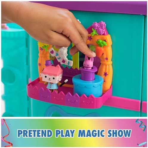 Gabby's Dollhouse, Baby Box Talent Show Balcony Playset, 8-Pcs with Toy Figures, Doll House Accessories & Sensory Play, Kids Toys for Girls & Boys 3+