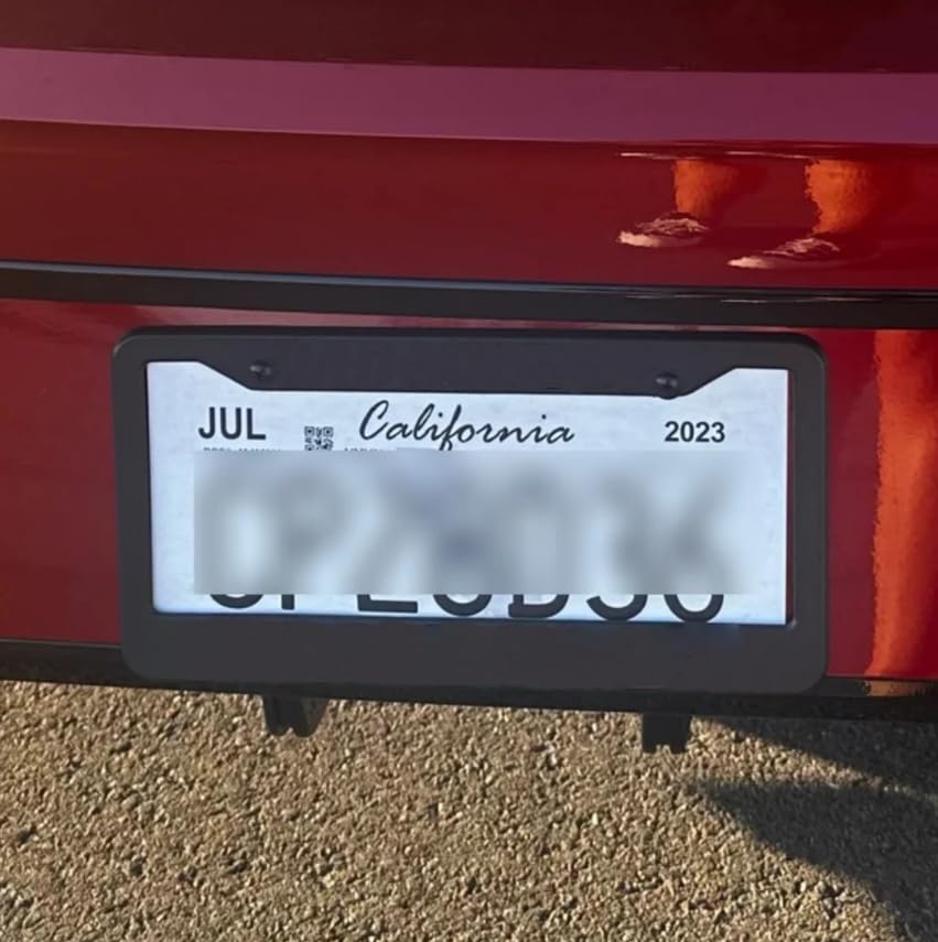 1pc - The Office Funny Black Plastic or Aluminum License Plate Frame Truck Car Van Décor Car Accessories Meme Gifts Auto Parts (Chrome Graphics, Plastic Frame)