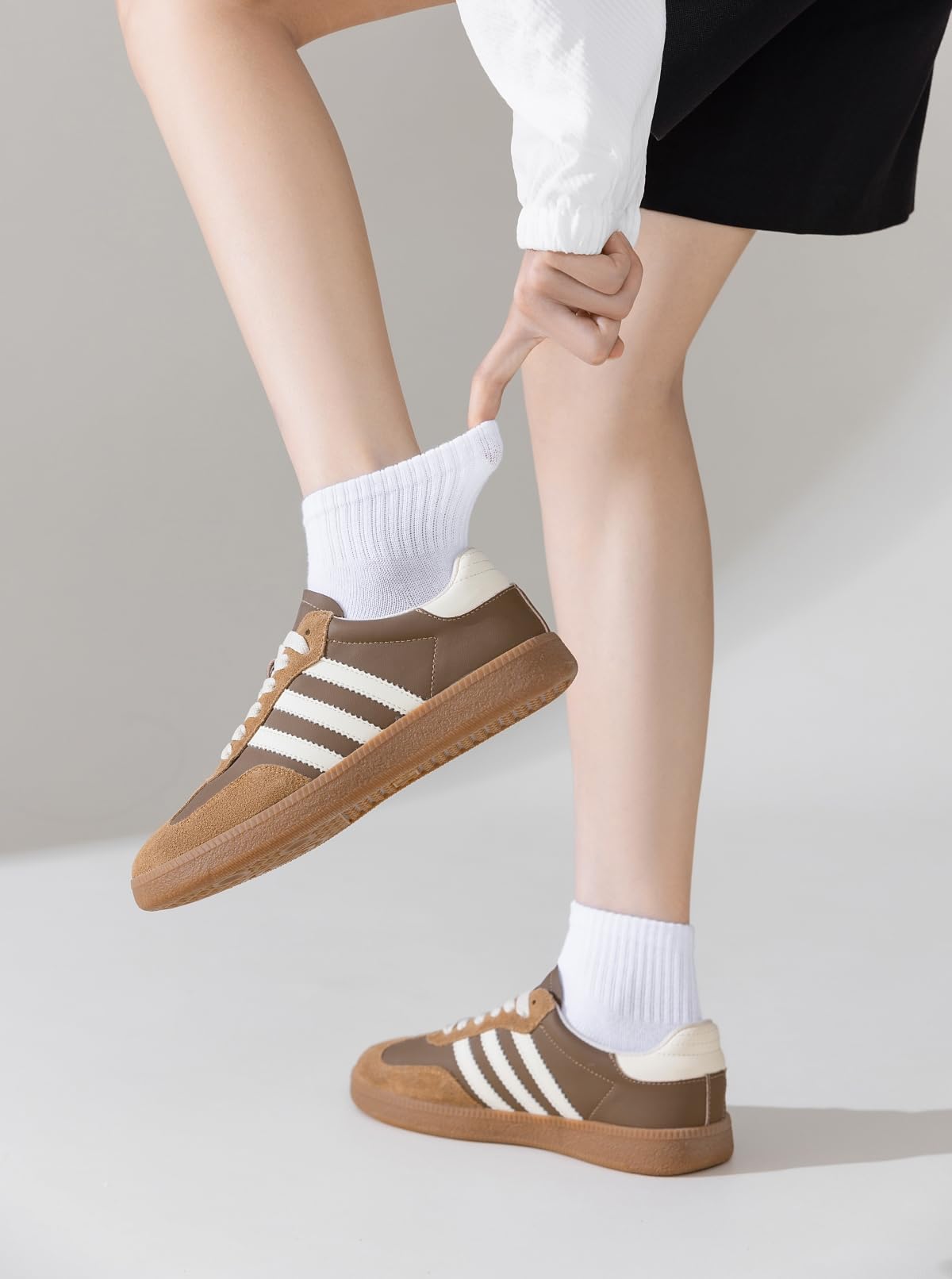 Womens White Ankle Socks Thin Cotton Gym Socks Athletic Mini Crew Socks 5-9