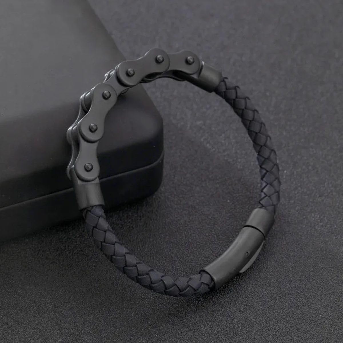 New For Trendy 2025 Retro Punk Bike Chain Hand Woven Leather Bracelet With Metal Buckle For Men Motorcyclist Rock Party Jewelry Gift Jewelry Fashion Accessories Creative Gift