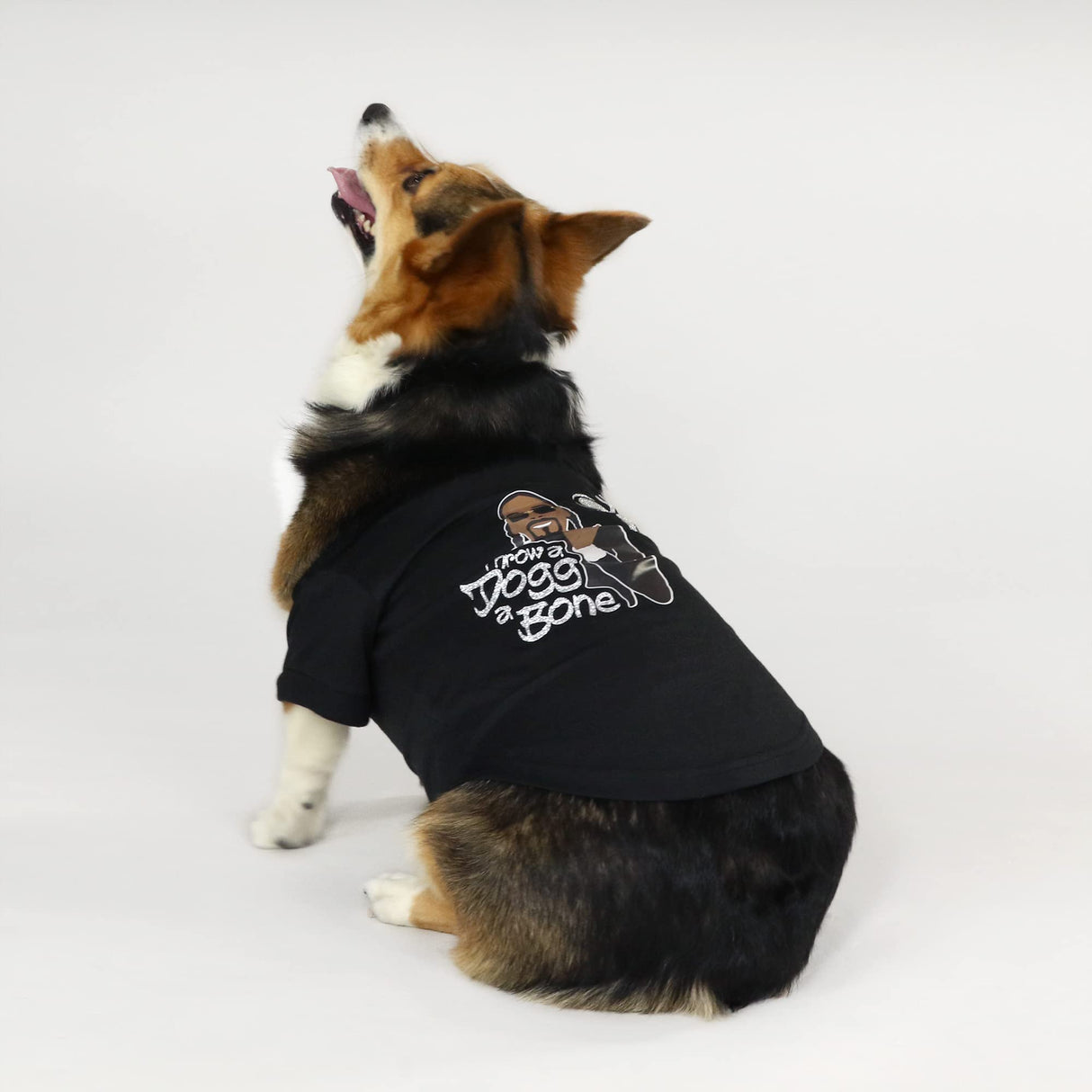 Snoop Doggie Doggs Deluxe Pet T-Shirt, Throw a Dogg a Bone, Medium