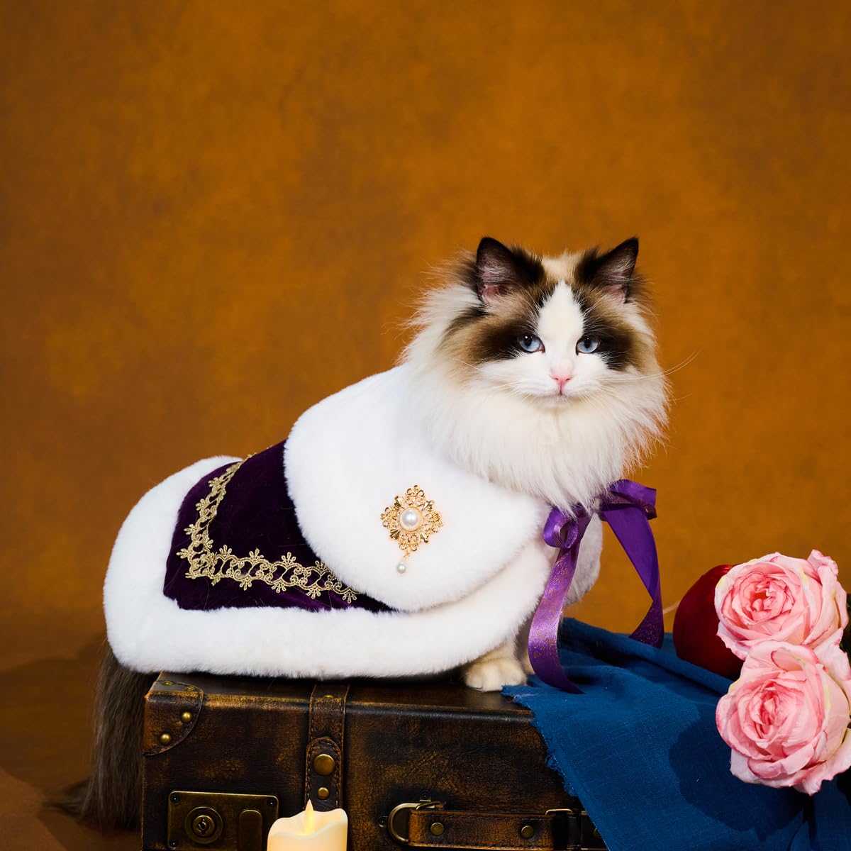 Lovelyshop pet Serial Royal Coronation Style White Faux Fur Pet Cape for Halloween Costumes, King Queen Prince and Princess Cosplay-XSmall