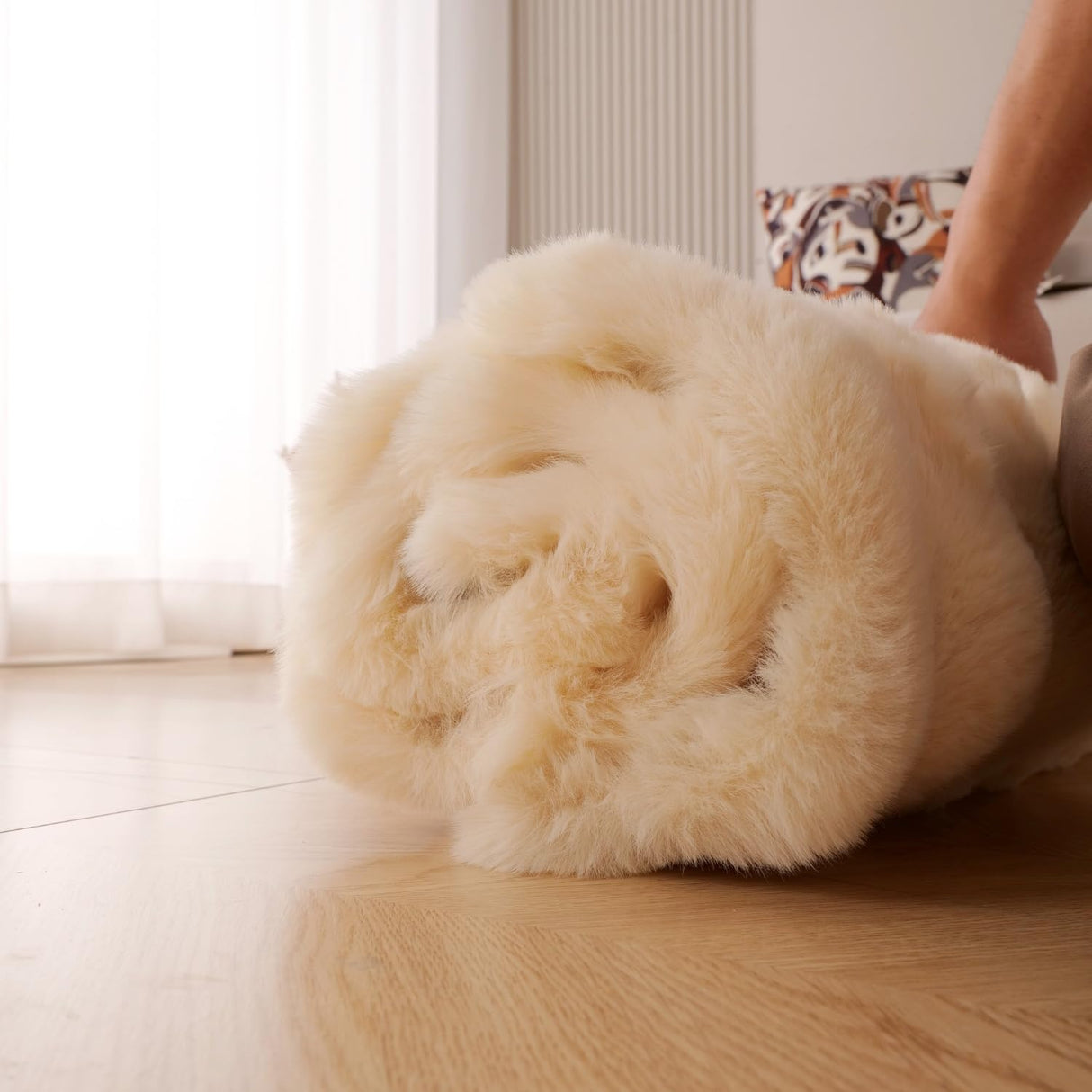 SHENGOCASE Pet Cushion Pad, 15.7 x 23.6 inches, 2-Pack, Faux Fur Dog Cat Kneading Pillow, Washable Crate Mat, Beige