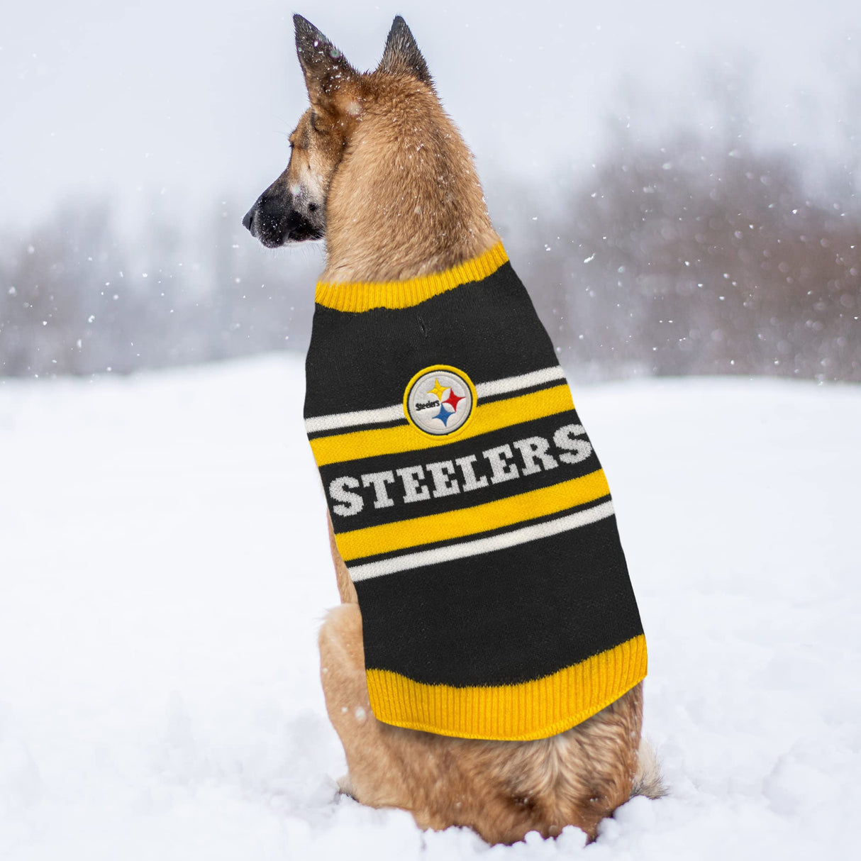NFL Pittsburgh Steelers Dog Sweater, Size Large. Warm and Cozy Knit Pet Sweater with NFL Team Logo, Best Puppy Sweater for Large and Small Dogs