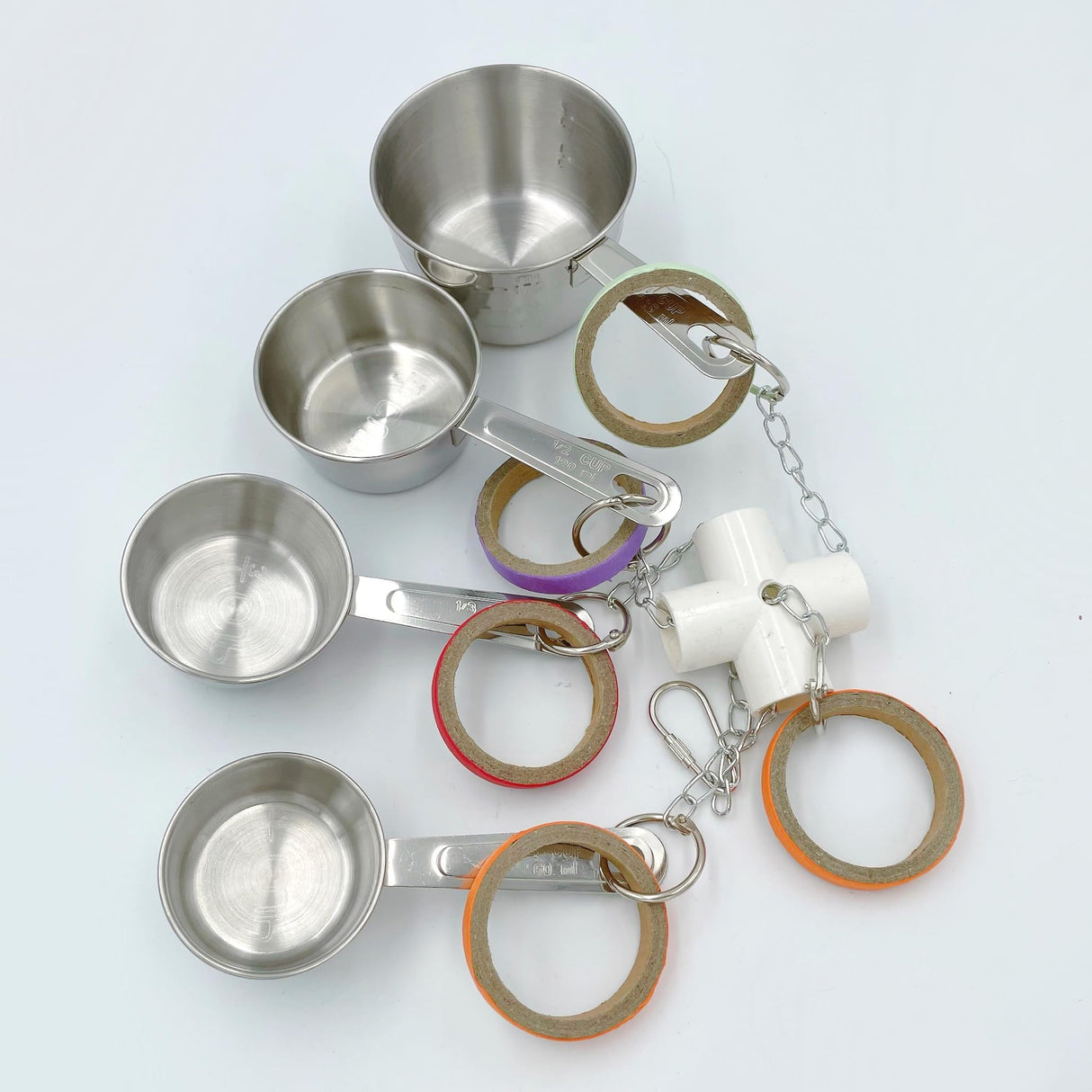 GILYGI Durable Bird Parrots Pots and Bagel Toys, Pullable Stainless Steel Cup and Cardboard Ring Toys for Amazons Mini Macaws African Greys Cockatoos Eclectus