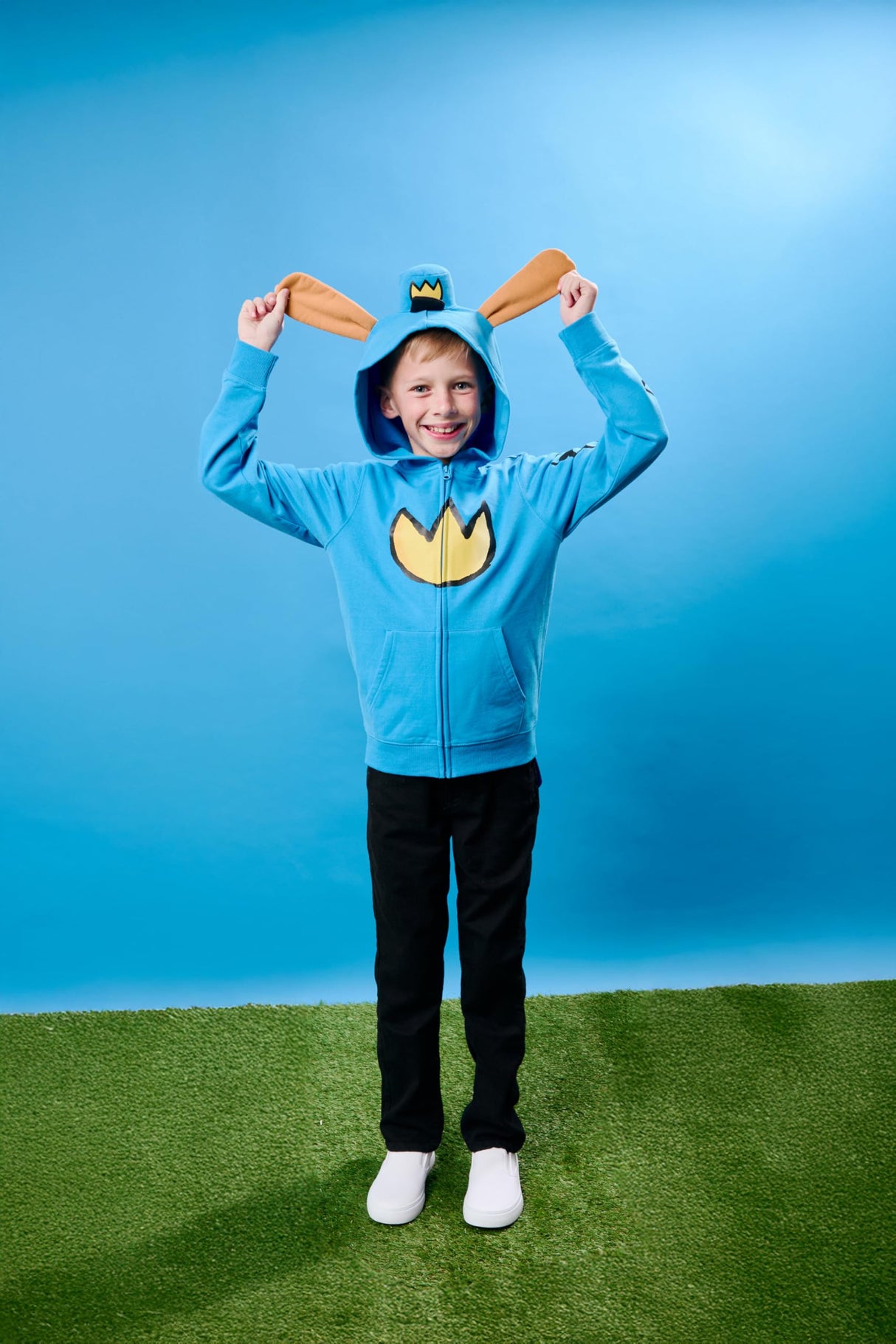 Bioworld Dog Man Emblem Boy's Blue Long Sleeve Cosplay Zip-Up Hoodie 6/7 (S)