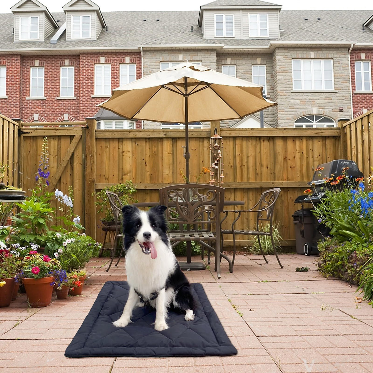 GNarbor Rollup Camping Outdoor Dog Bed,Portable Dog Travel Mat with Carry Handles for Medium Large Dogs Waterproof Washable Pet Pad,42 * 28”Dark Blue