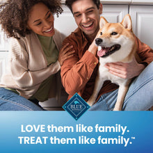 Load image into Gallery viewer, Blue Buffalo Medium Dental Chews for Dogs, Daily Dental Care Dog Treats Made in The USA with Natural Ingredients, Chicken & Spearmint (14 Count)