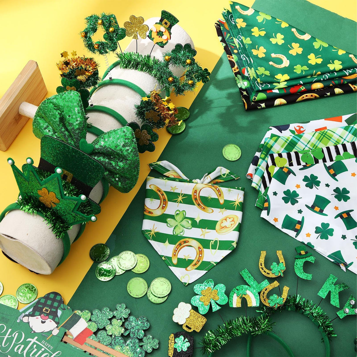 Wavwavw 18 Pcs St Patricks Day Dog Headband Green Shamrock Dog Bandanas Costume Buffalo Plaid Triangle Pet Scarf Adjustable Head Bopper Holiday Pet Costume Accessories for Dogs Puppy Cats Outfit Decor