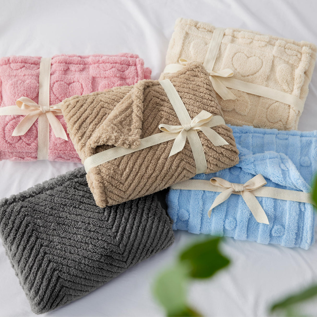 Bedsure Dog Blanket for Large Dogs Washable - Fluffy Fuzzy Puppy Cat Blanket with Premium 300GSM Coral Fleece Soft for Pet Kitten Doggy, Blue, 40x50IN