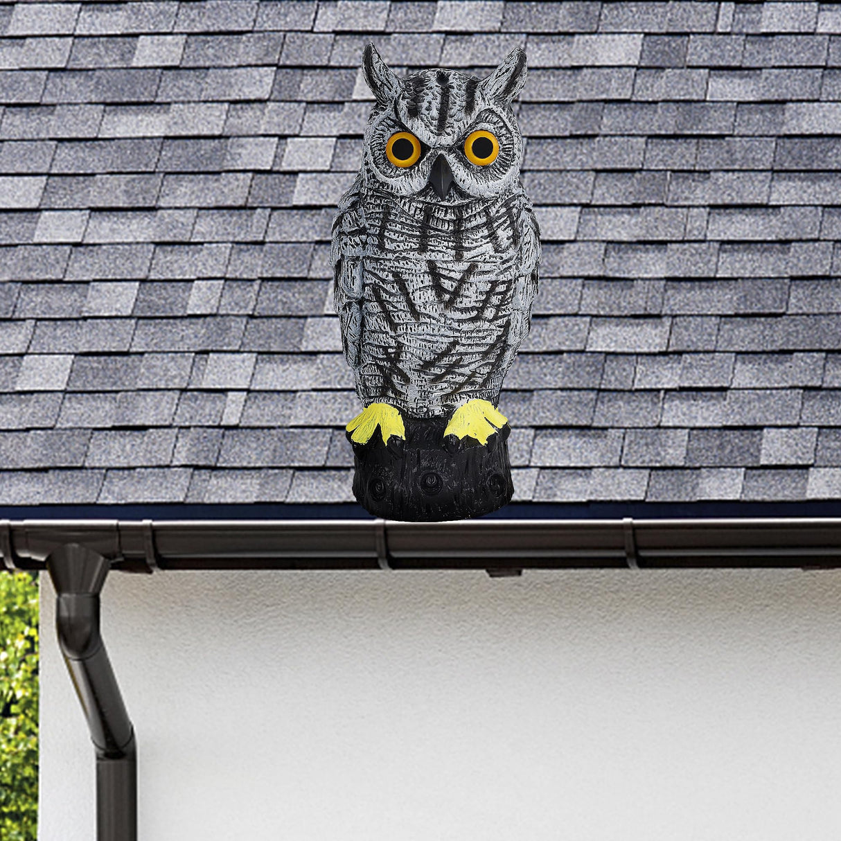 Hausse Fake Owl Decoys, Plastic Bird Scarecrow Sculpture Scare Birds Away, Horned Owl Bird Deterrents, Garden Protectors, Nature Enemy Horned Pest Repellent for Outdoor Garden Yard
