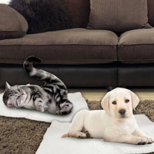 Load image into Gallery viewer, Self-Heating Pet Pads Blanket Puppy Pad Warming Cushion Mat for Cats Dogs Small Pets with Thermal Body Heat Reflecting Core Pad