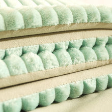 Load image into Gallery viewer, HOOPET Closed Dog House Winter Windproof Nest for Dogs Cats with Door Curtain Outdoor Portable Cat Tent Dog Villa Sleep Kennel