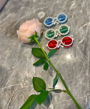 Load image into Gallery viewer, Pet Accessories Flower Sunglasses Circular Role Playing Glasses Photo Props Glasses For Cats And Small And Paracord Dog Leash