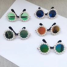 Load image into Gallery viewer, Pet Accessories Flower Sunglasses Circular Role Playing Glasses Photo Props Glasses For Cats And Small And Paracord Dog Leash