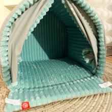Load image into Gallery viewer, HOOPET Closed Dog House Winter Windproof Nest for Dogs Cats with Door Curtain Outdoor Portable Cat Tent Dog Villa Sleep Kennel