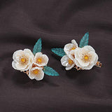 A Pair of Duckbill Clips White Pearl Flowers Hair Accessories Handmade Hair Clips for Women