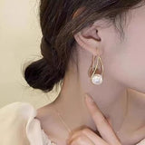 1Pair Twisted Pearl Earrings, Gold Tone, Fashion Jewelry for Women, Elegant Drop Earring for Casual Wear, Stylish Accessories for Everyday Use (Golden)
