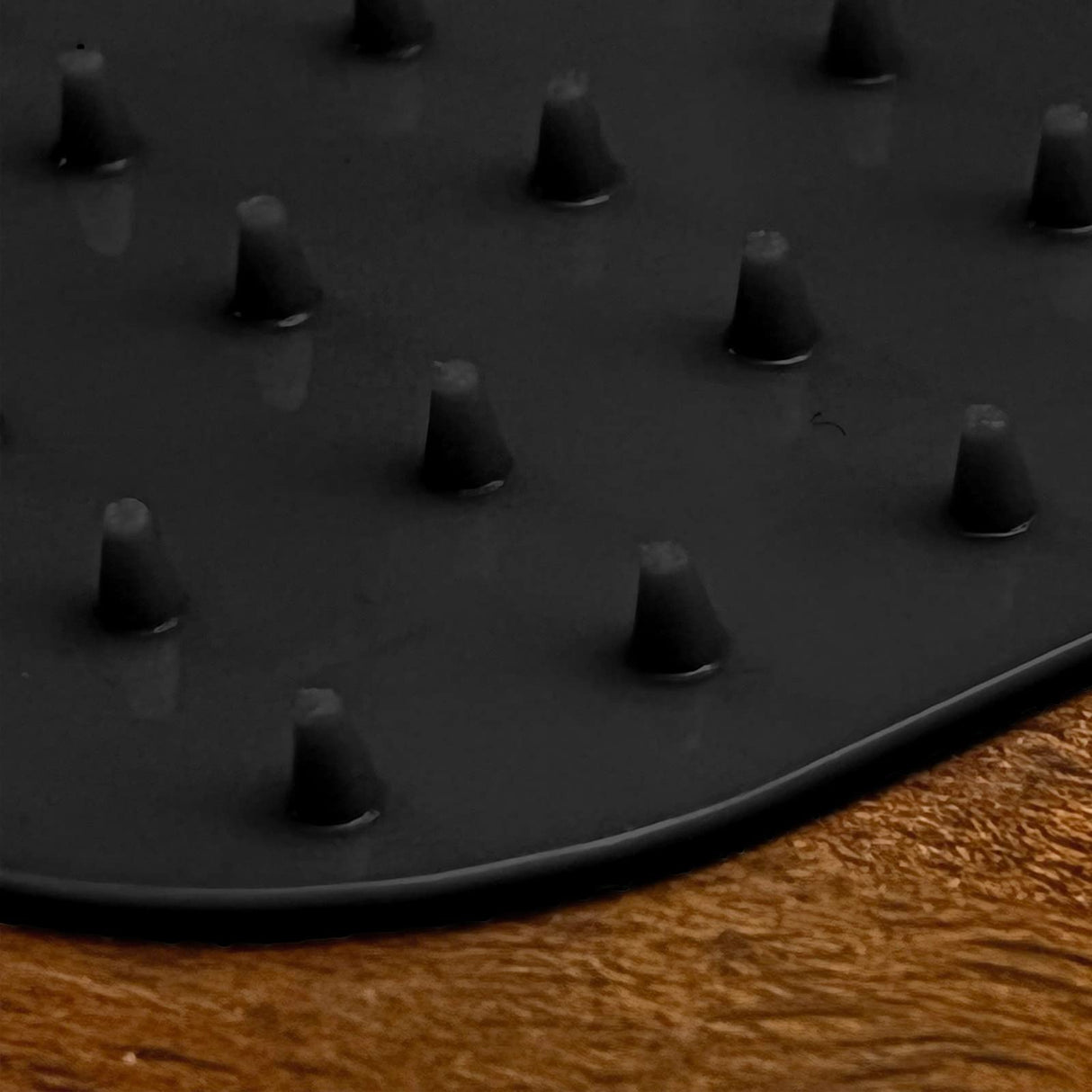 RESILIA Furniture Protector Pet Deterrent Tiles - Pet-Free Training Mat, for Cats, Dogs, Rabbits, Indoor and Outdoor Use, Black, 21 Inches x 19 Inches, 8 Pack