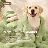 SOMAHE Dog Blanket Self-Warming Throw for Medium & Large Dogs, Dual-Side Sherpa Plush, Thick Crate Bed Cover & Car Seat Mat, Anti-Static Machine Washable No Shrink, 39x30 Inch Green