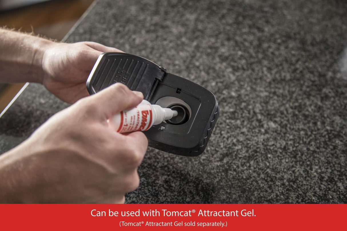 Tomcat Rat Bundle, Treats Rats, Includes Secure-Kill Trap, Disposable Station with Bait Block, and Repellent Spray