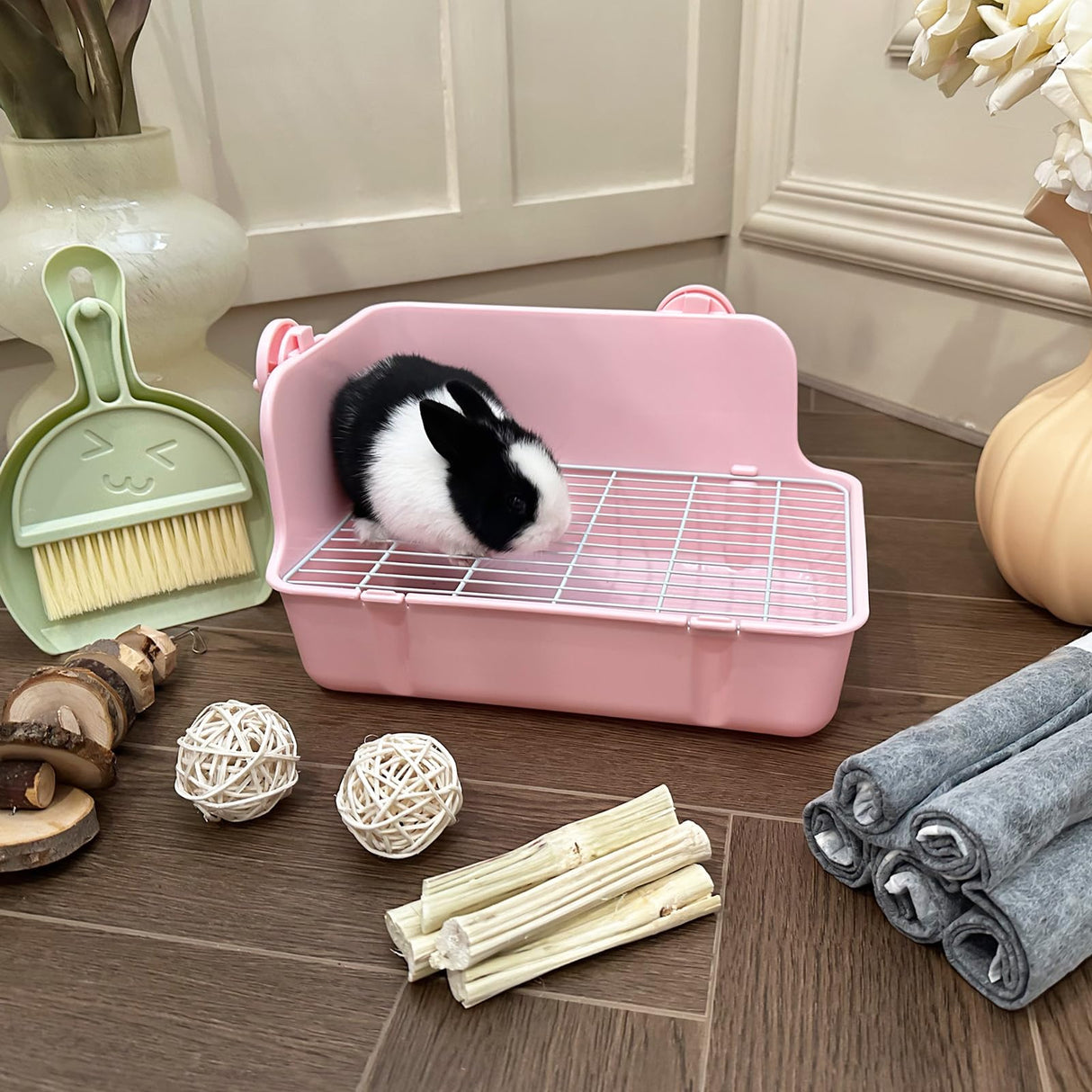 RUBYHOME Rabbit Litter Box Bunny Litter Box Guinea Pig Potty Trainer Corner Bedding Pet Potty Pan for Rabbit Guinea Pig Ferret Small Animal Cage Accessories