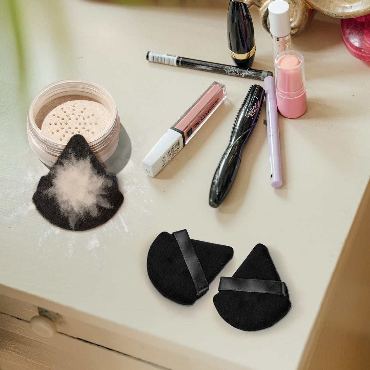 2Pcs Triangle Powder Puffs, Face Makeup Puff for Body Loose Powder Beauty Makeup Tool Black
