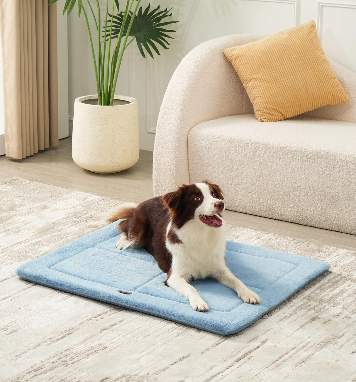 MADE 4 PETS Dog Crate Pad Bed for Medium Dogs, Washable & Reversible, Anti-Slip Kennel Mat for Cozy Sleeping, Soft Fluffy Dog Bed for Indoor & Outdoor Use, 29"x21", Blue