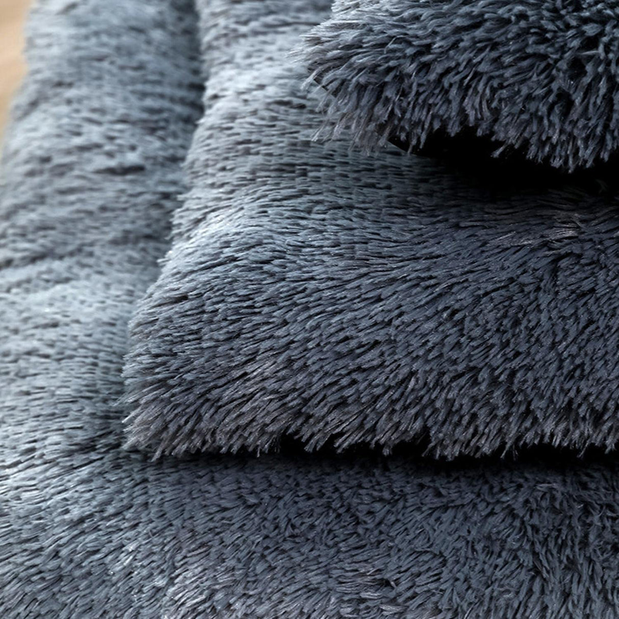 Dog Bed Plush Faux Fur Calming Pet Bed Washable Dog Crate Mat Anti Anxiety Self-Warming Dog Mats Cat Pad with Anti-Slip Backing for Large Small Medium Pet-20x15inch-Light Brown