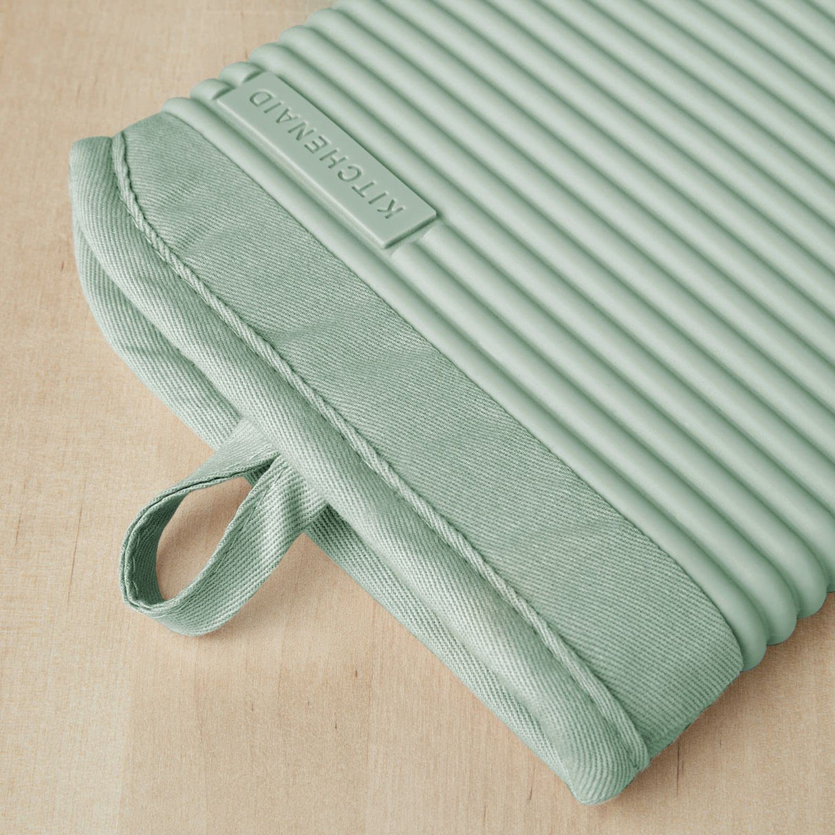 Ribbed Soft Silicone Oven Mitt 2-Pack Set, 7.5"x13", Pistachio