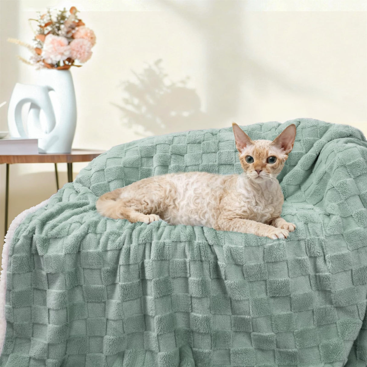 Luciphia Waterproof Dog Blanket for Large Dogs Washable Soft Sherpa Fleece Cat Blankets with 3D Jacquard Cozy Calming Reversible Bed Couch Protector Furniture Protection, Green White, 85x57 inch