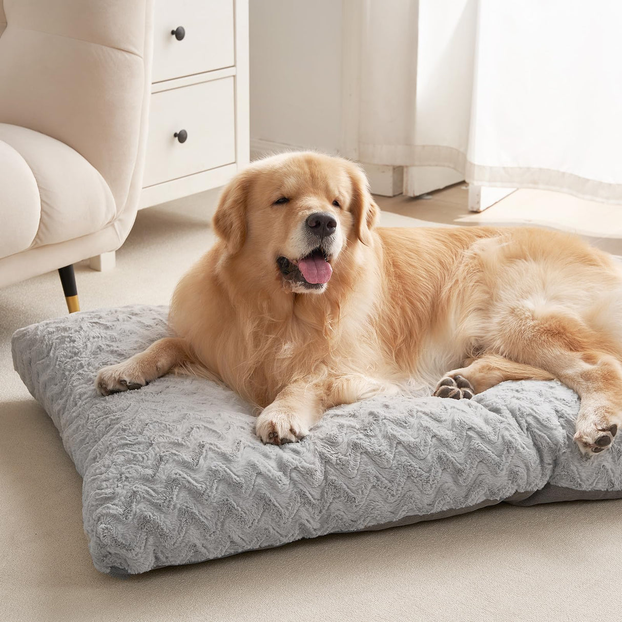 EHEYCIGA Washable XL Dog Bed for Crate 41x27 Inch, Reversible Kennel Pad for Extra Large Dogs Weight Up to 75 lbs, Plush and Comfy Pet Sleeping Mat, Grey