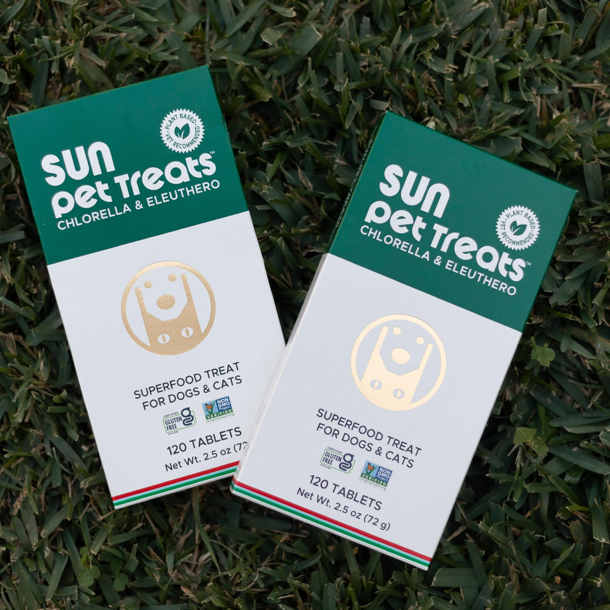 Sun Chlorella Sun Pet Treats Green Superfood Cat & Dog Supplement - Chlorophyll Eleuthero & Lecithin, Minerals, Antioxidants & Vitamins for Dogs & Cats - Immune Defense, Skin & Gut Health - 120 Bites