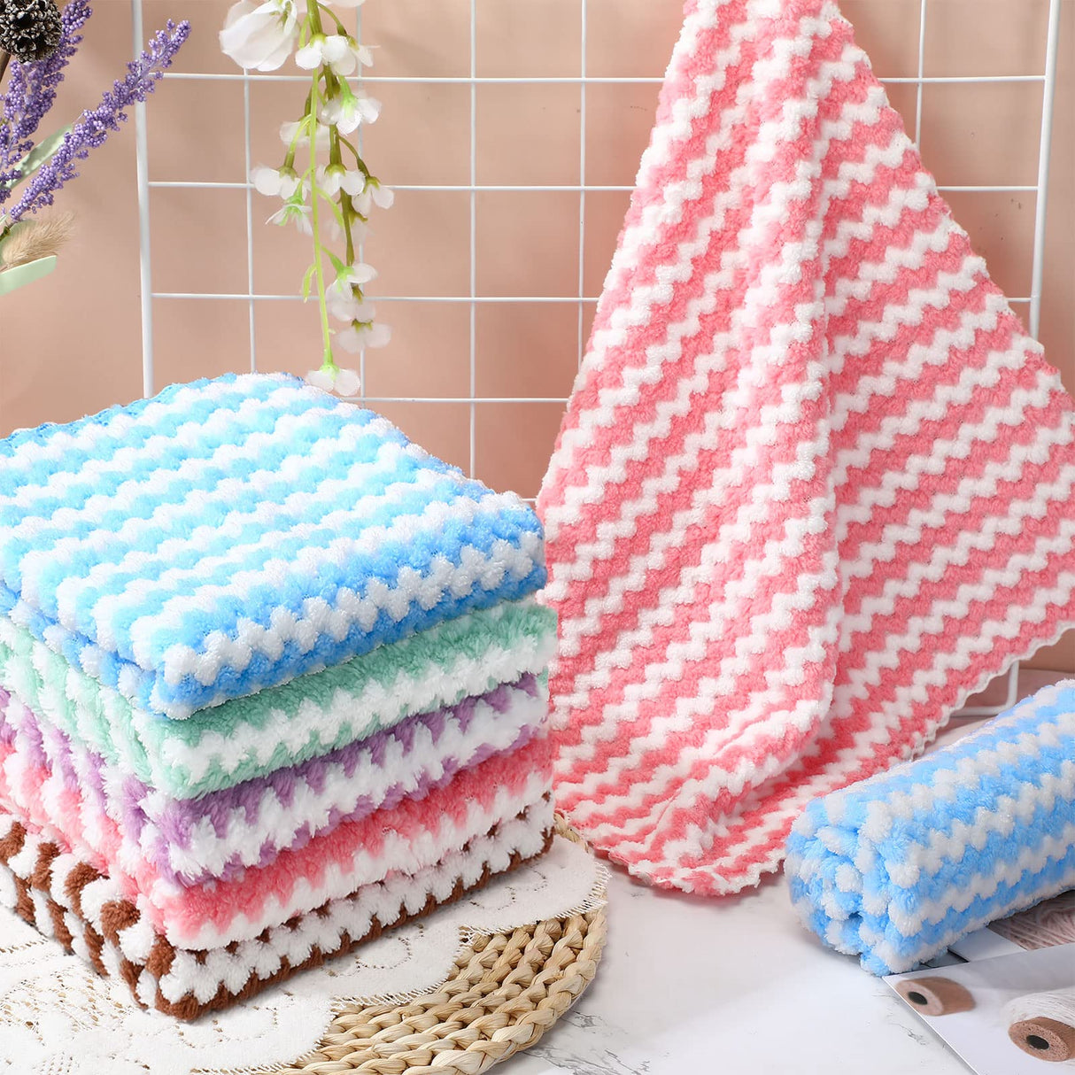 Moukeren 20Pcs Guinea Pig Fleece Bedding Blankets Bulk Washable Small Animal Fleece Cage Liners Pet Wash Cloth Sleeping Mat Cover for Hamster Chinchilla Rabbit Hedgehog(Multicolor, 12 x 12 Inch)