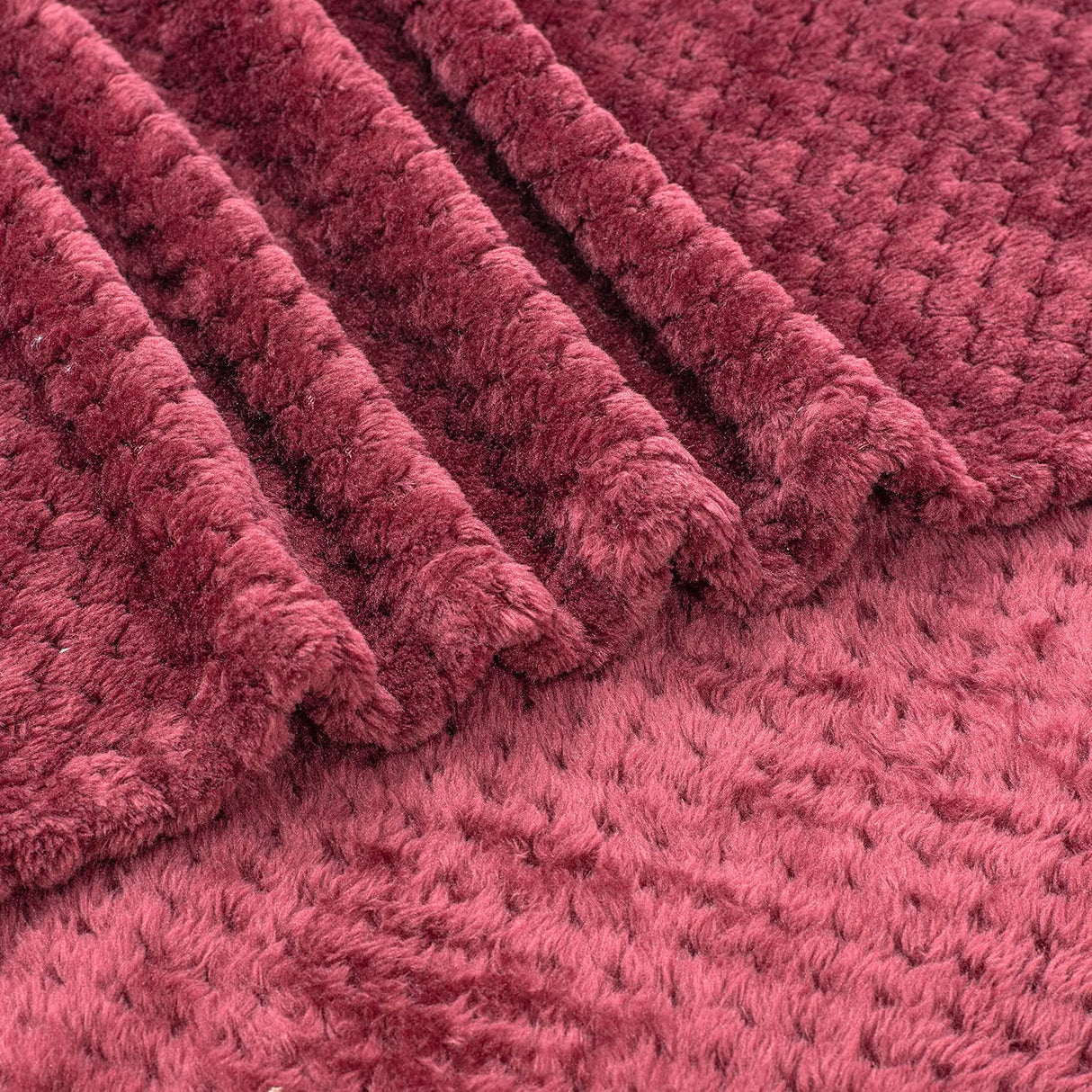 Ruby Red Pet Blanket - Warm Soft Fuzzy Blankets for Puppy, Kitten, Small, Medium, Large Dogs & Cats - Plush Fleece Throws for Bed, Couch, Sofa, Travel (L/40" x 48")