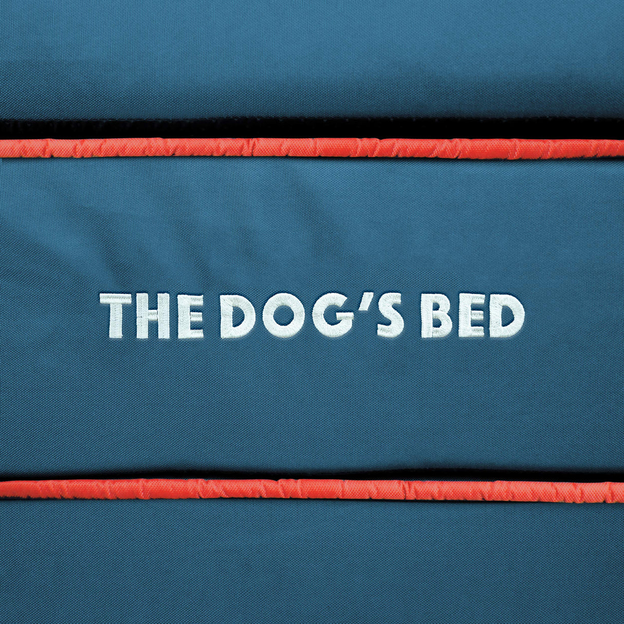 The Dog’s Bed Replacement Outer Cover, Oxford Fabric, Blue with Red Trim US Center Flag, Medium, 4-Inch