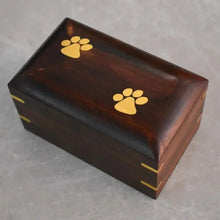 Load image into Gallery viewer, For Cat Dog Urns Footprint Memorial Wood Pet Ashes Box Cremation Forever Home Urns Small Dog Cremation Box for Ashes Box
