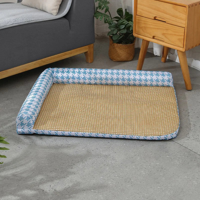 The Cat and Dog House Uses Large Straw MATS, Cat Beds, Ice Beds, Semi-disassembled and Washed Bamboo Mat MATS Pet Ice Pad