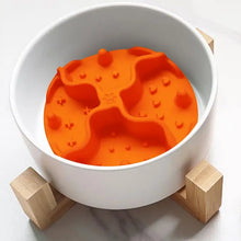 Load image into Gallery viewer, Dogs Slow Feeding Mat Slow Food Pad With Suction Cup Dog Crate Lick Pads Slow Feeder Lick Pad Crate Training Toy for Medium Dog
