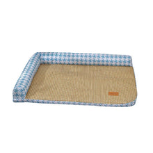 Load image into Gallery viewer, The Cat and Dog House Uses Large Straw MATS, Cat Beds, Ice Beds, Semi-disassembled and Washed Bamboo Mat MATS Pet Ice Pad
