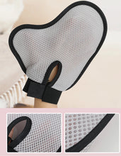 Load image into Gallery viewer, Pet Grooming Glove Brush for Cats Dogs Bath Massage Gloves for Bathing Grooming Softy Comfortable Animal Hair Removal Tool
