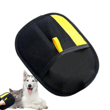 Load image into Gallery viewer, Pet Grooming Gloves Static Dedusting Brush Pet&#39;s Hair Remover Brush Removing Dog Cat Hair From Sofa Carpet Clothes Pet Supplies
