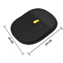 Load image into Gallery viewer, Pet Grooming Gloves Static Dedusting Brush Pet Hair Remover Brush Removing Dog Cat Hair From Sofa Carpet Clothes Tool Supplies
