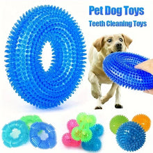 Load image into Gallery viewer, Dog toy sound balls are suitable for pets to resist biting, squeezing, chewing, gripping, and grinding their teeth
