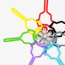 Load image into Gallery viewer, Dog Poop Bag Holder Pet Waste Carrier Clip Hands-Free Dog Leash Dispenser Outdoor Walking Puppy Poop Bags Clip Easy To Carry
